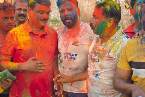 क्रीडा मंत्री दत्तात्रय भरणे यांचे नागरिकांना नैसर्गिक रंगांचा वापर करण्याचे आवाहन!