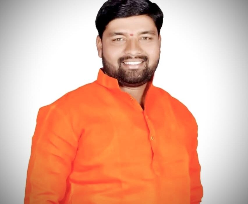 पंचायत समिती सदस्य सतिश पांढरे समर्थकांकडून `फिक्स जिल्हा परिषद सदस्य” चे सोशल मीडियावर स्टेटस